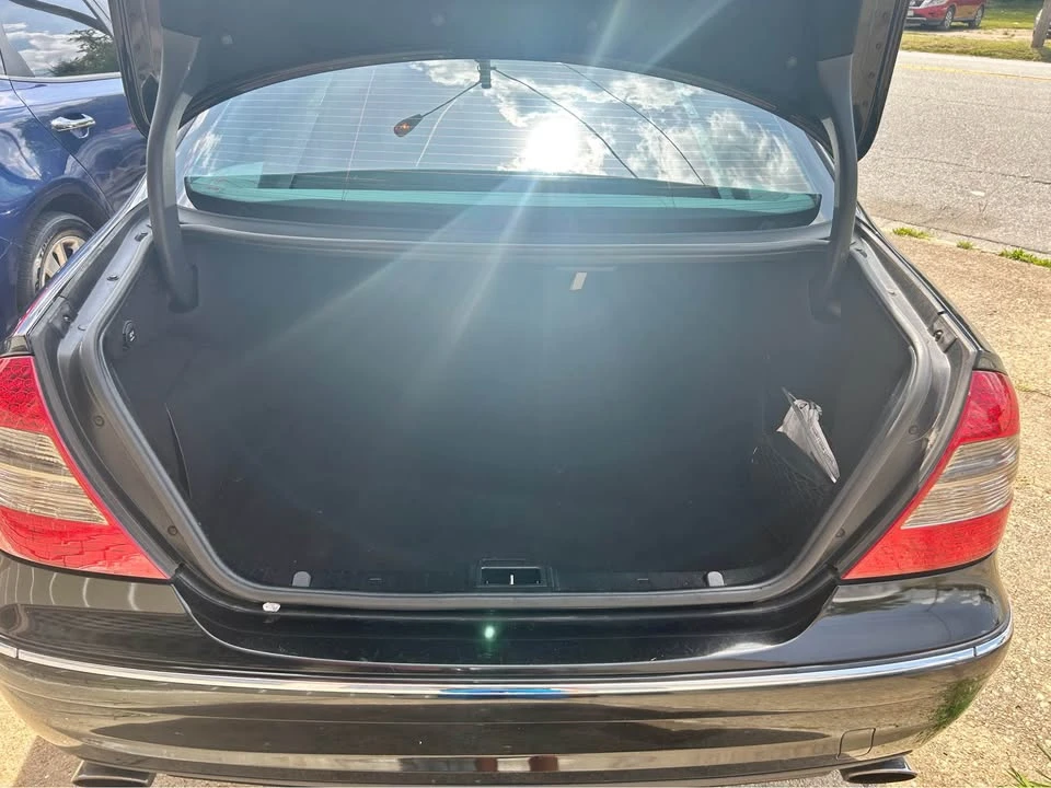 2009 Mercedes-Benz W211 E-Class - Image 14 of 15