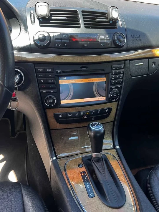 2009 Mercedes-Benz W211 E-Class - Image 10 of 12