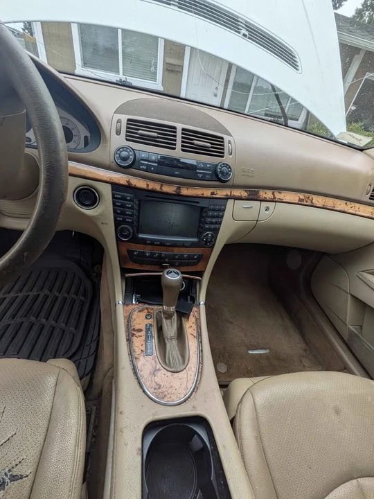 2009 Mercedes-Benz W211 E-Class - Image 9 of 12