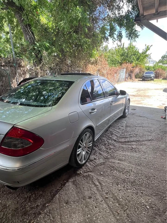 2009 Mercedes-Benz W211 E-Class - Image 3 of 9