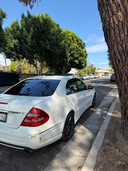 2009 Mercedes-Benz W212 E-Class - Image 8 of 16