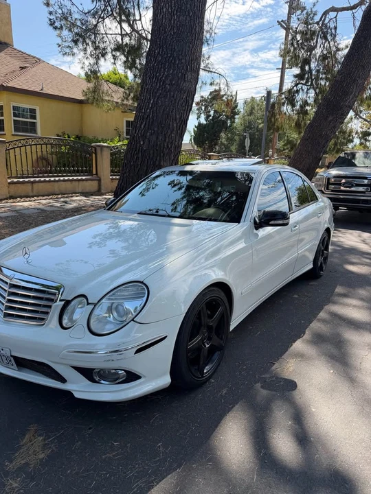 2009 Mercedes-Benz W212 E-Class - Image 12 of 16