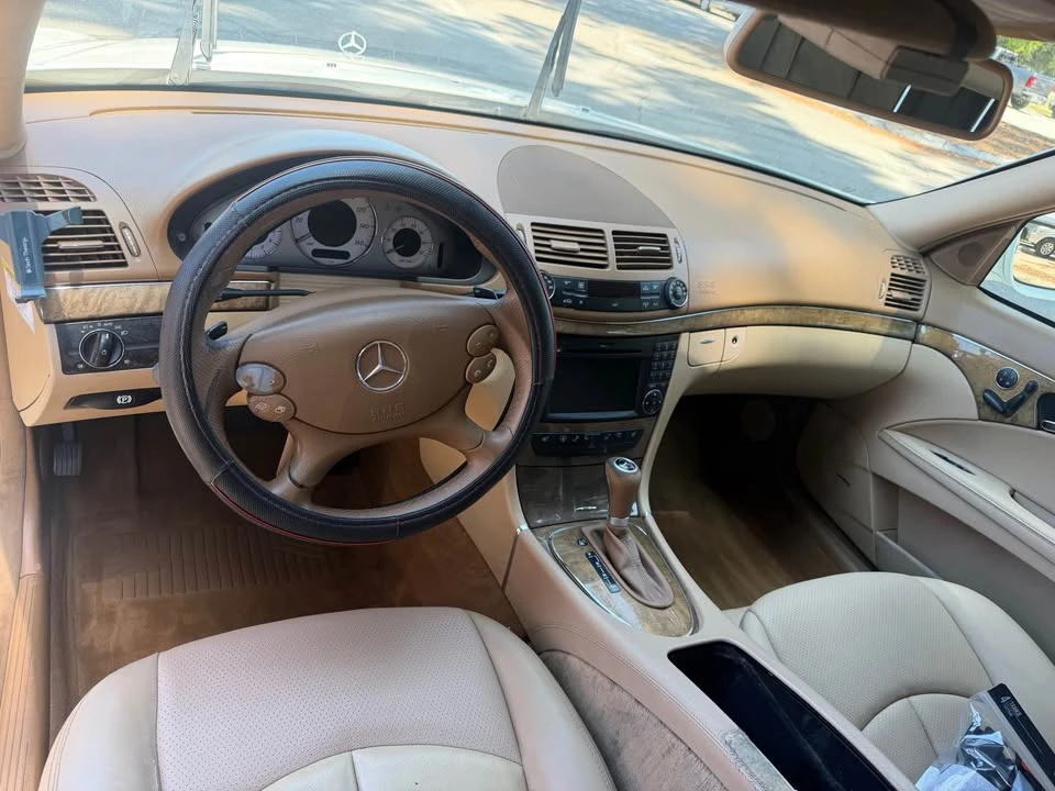 2009 Mercedes-Benz W212 E-Class - Image 15 of 16
