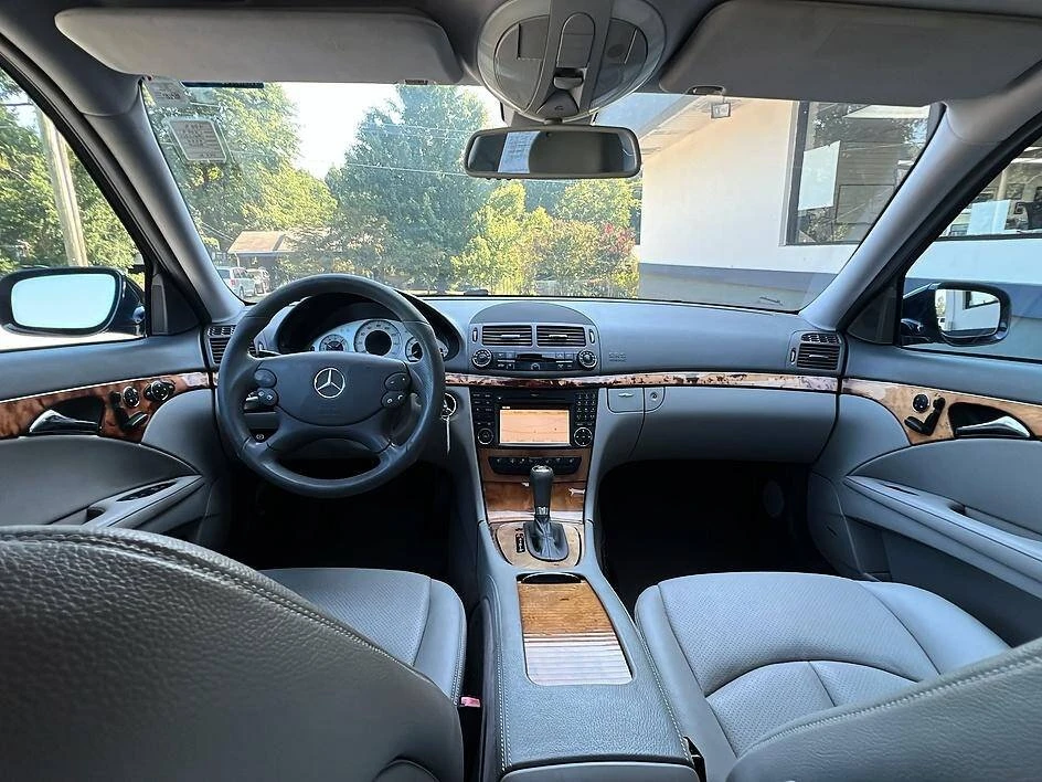 2009 Mercedes-Benz W212 E-Class - Image 11 of 20