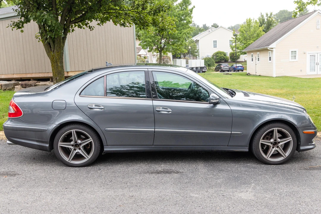 2009 Mercedes-Benz W211 E-Class - Image 8 of 31