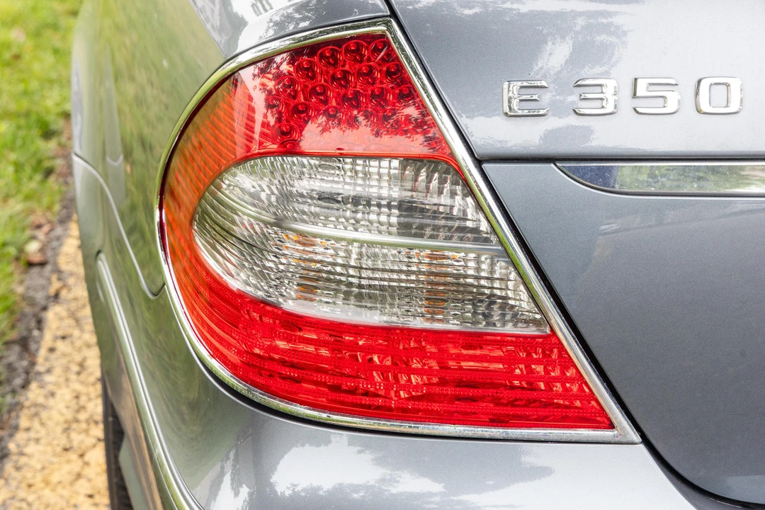 2009 Mercedes-Benz W211 E-Class - Image 13 of 31