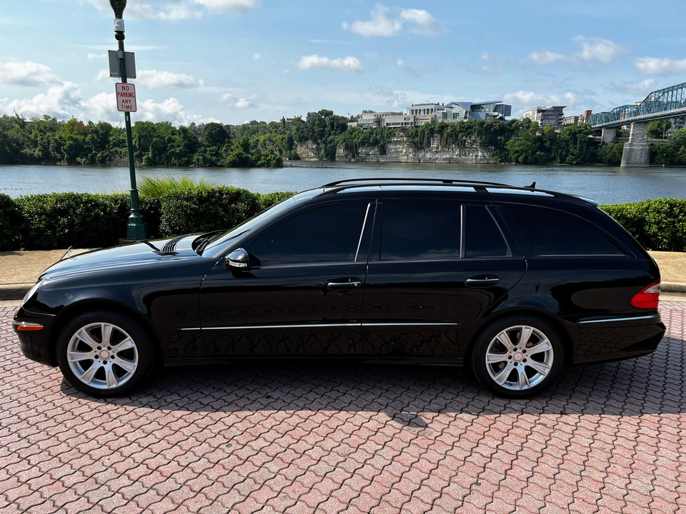 2009 Mercedes-Benz W211 E-Class - Image 9 of 31