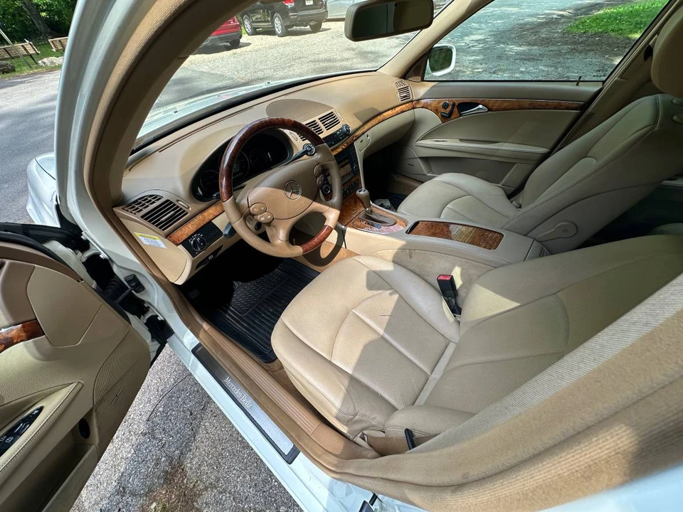 2009 Mercedes-Benz W212 E-Class - Image 7 of 21