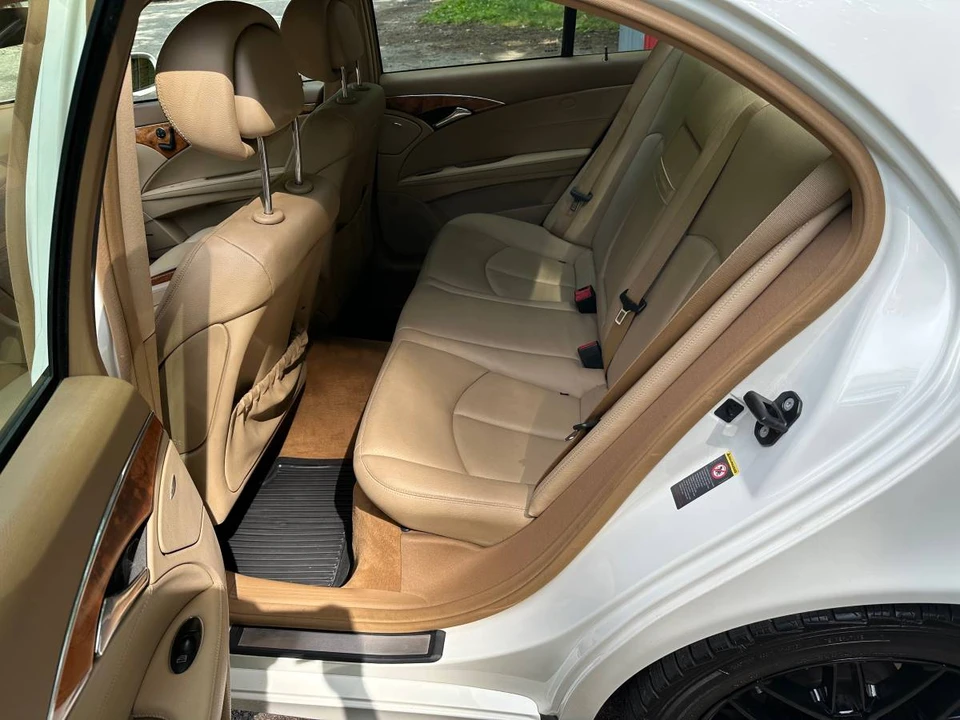 2009 Mercedes-Benz W212 E-Class - Image 8 of 21