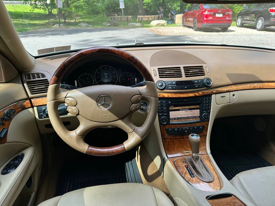 2009 Mercedes-Benz W212 E-Class - Image 12 of 21