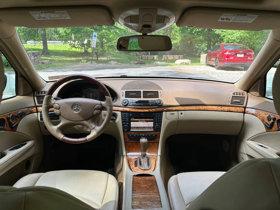 2009 Mercedes-Benz W212 E-Class - Image 9 of 21