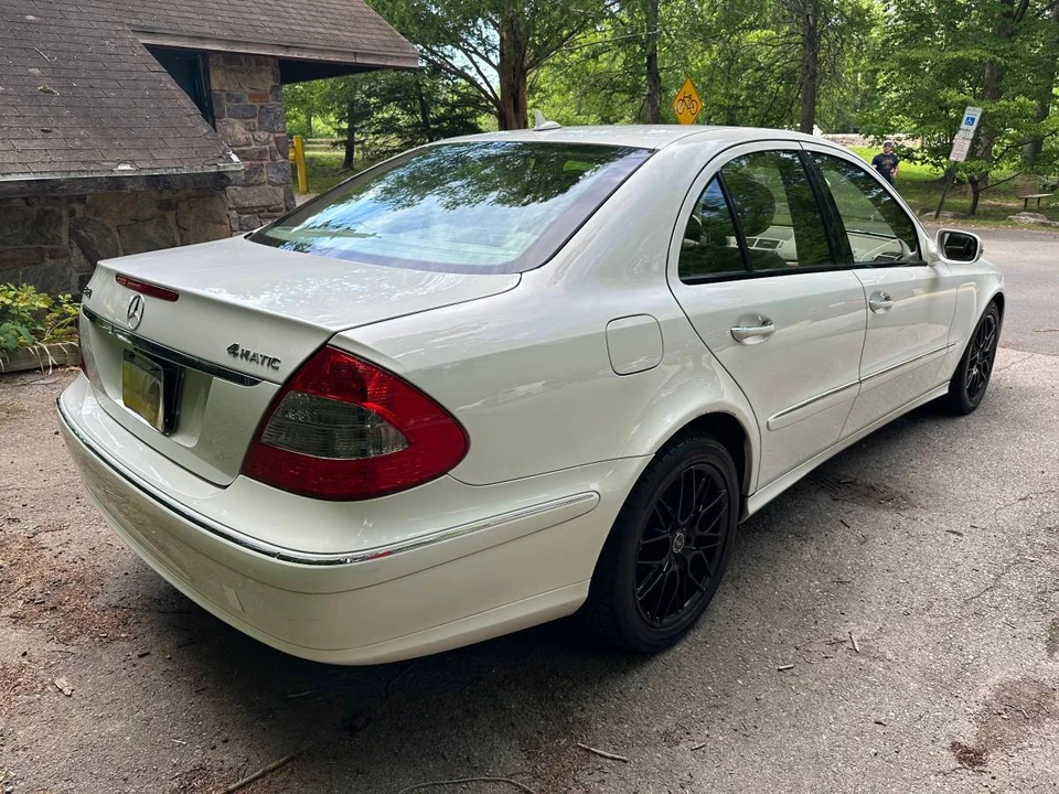 2009 Mercedes-Benz W212 E-Class - Image 6 of 21