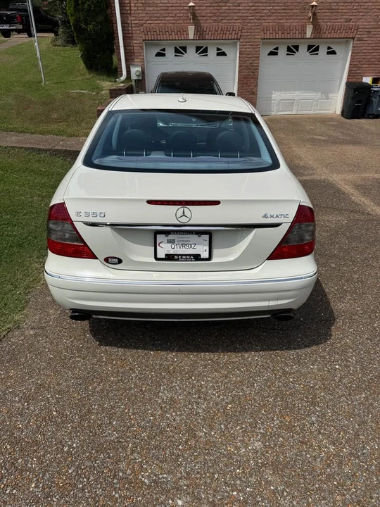 2009 Mercedes-Benz W211 E-Class - Image 2 of 16