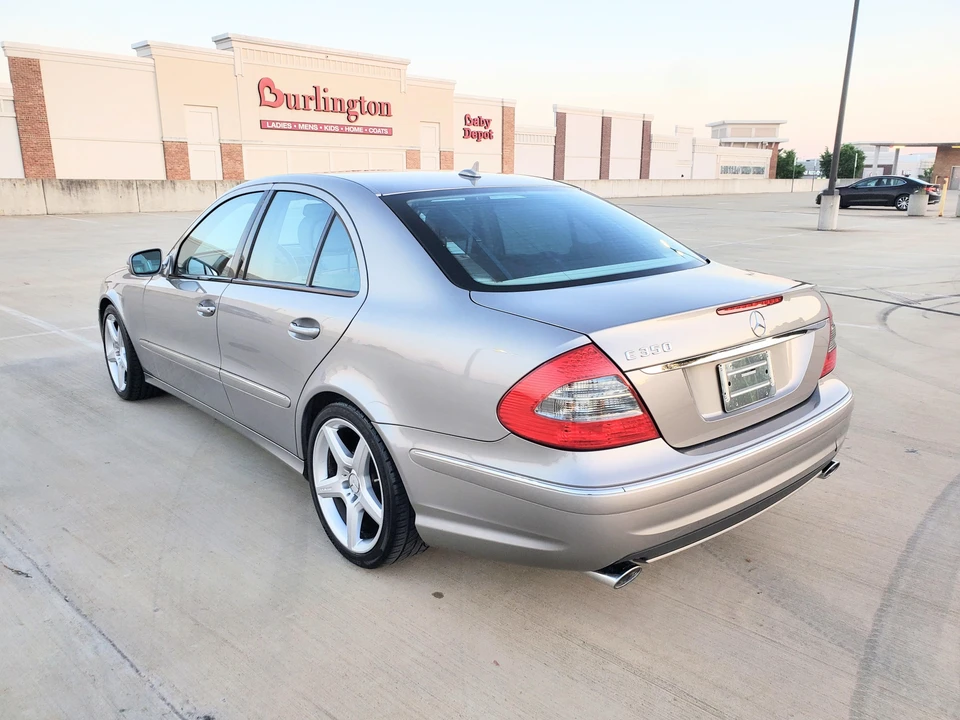 2009 Mercedes-Benz W211 E-Class - Image 15 of 31
