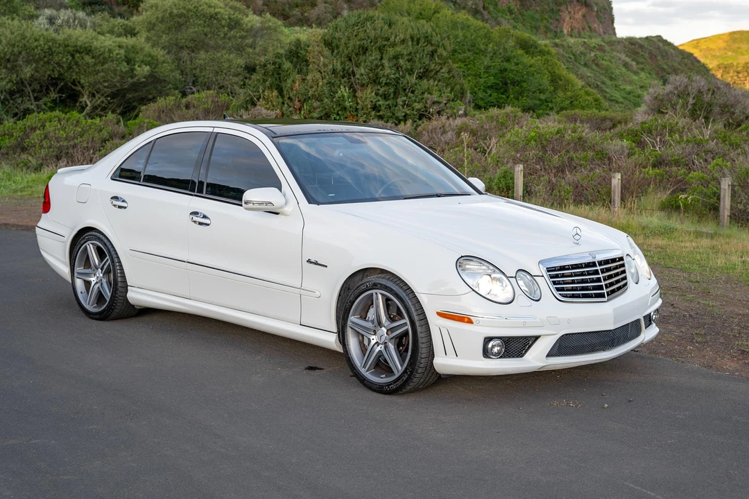 2009 Mercedes-Benz W211 E 55 & E 63 AMG - Image 11 of 31