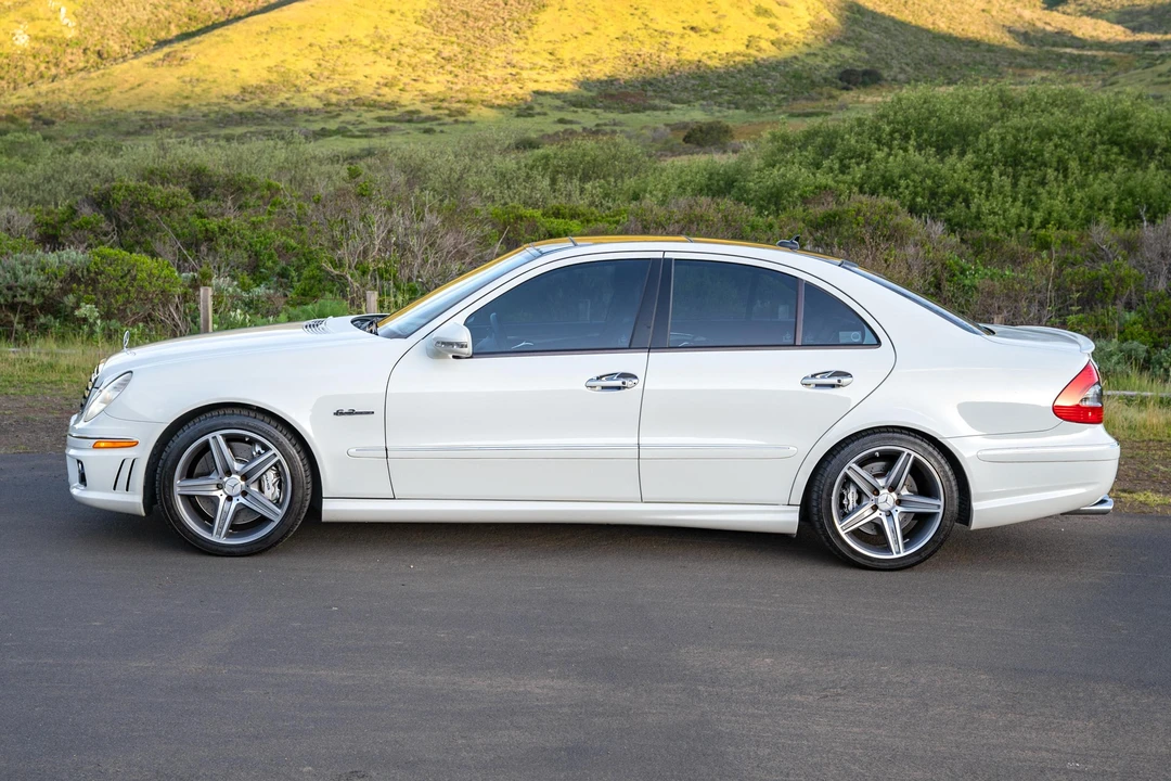2009 Mercedes-Benz W211 E 55 & E 63 AMG - Image 8 of 31