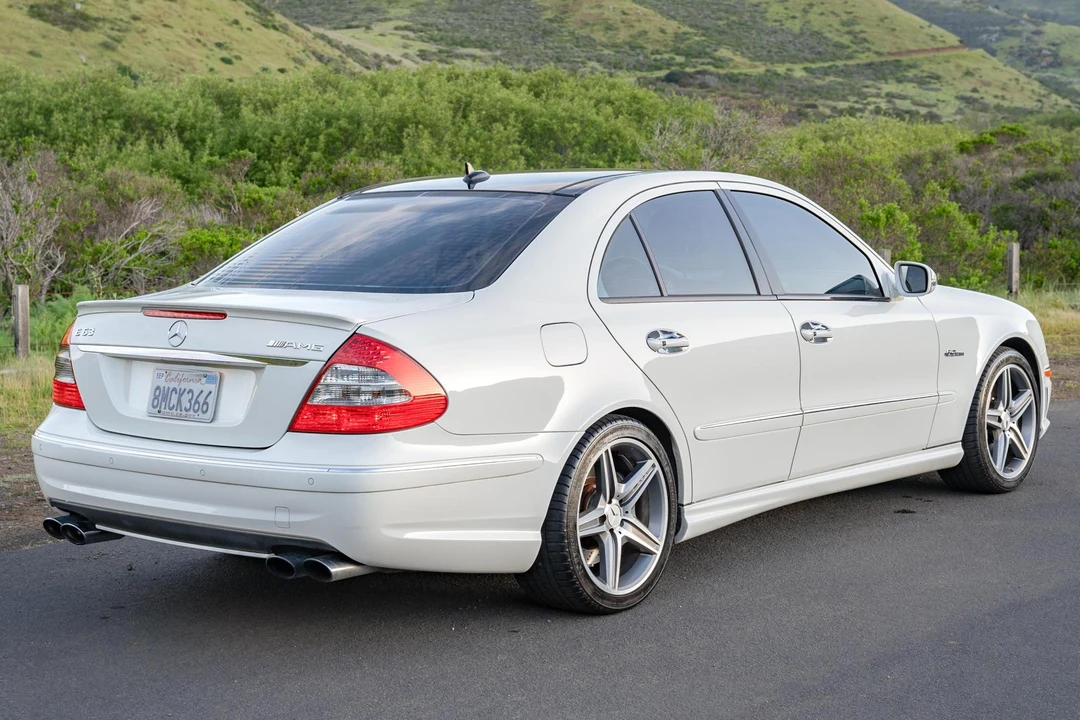 2009 Mercedes-Benz W211 E 55 & E 63 AMG - Image 4 of 31