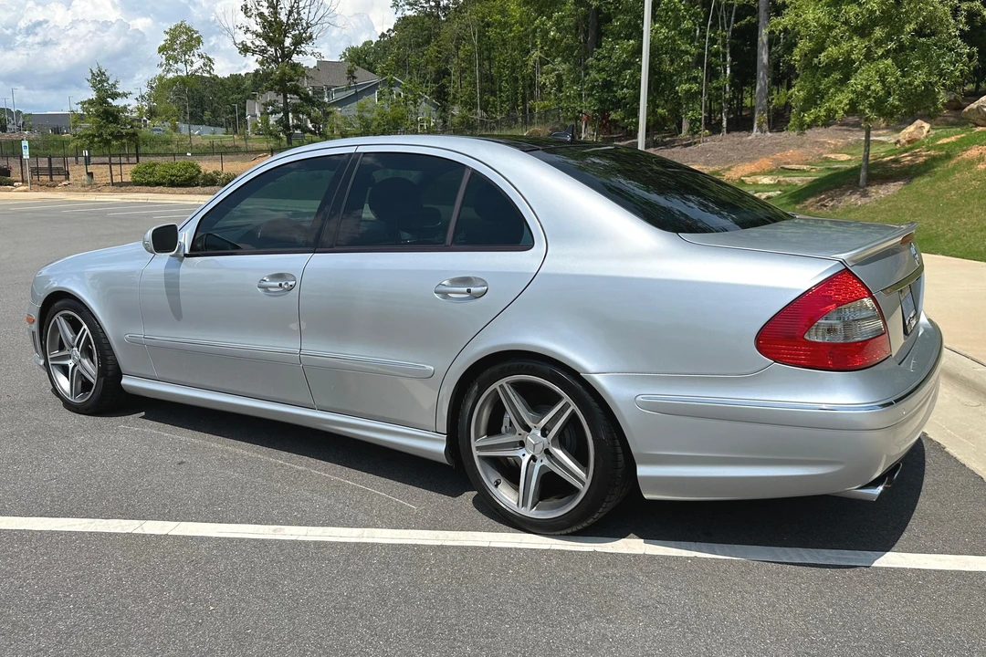2009 Mercedes-Benz W211 E 55 & E 63 AMG - Image 4 of 31