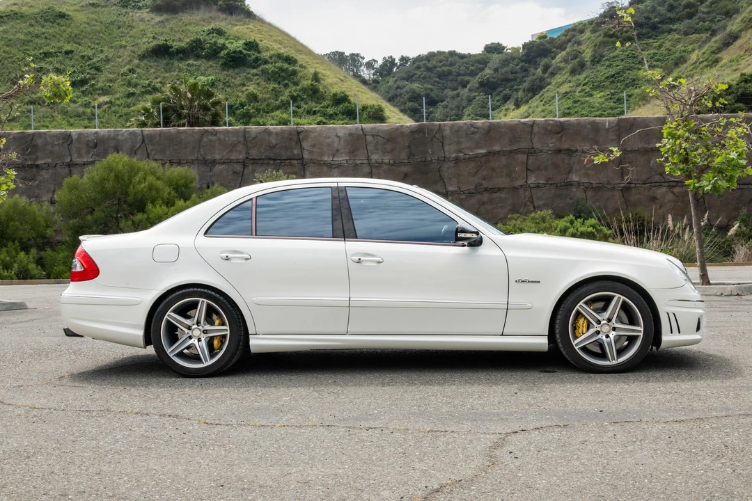 2009 Mercedes-Benz W211 E 55 & E 63 AMG - Image 3 of 31