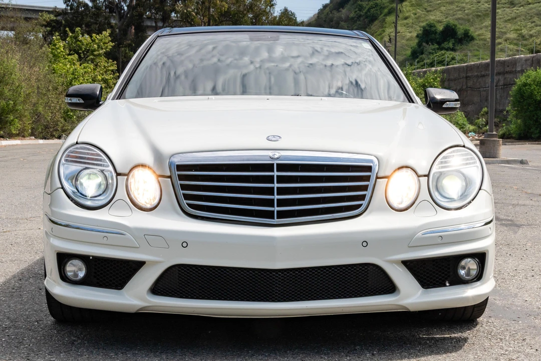 2009 Mercedes-Benz W211 E 55 & E 63 AMG - Image 2 of 31