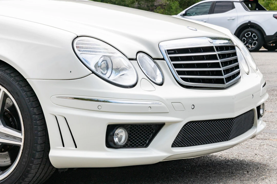 2009 Mercedes-Benz W211 E 55 & E 63 AMG - Image 11 of 31