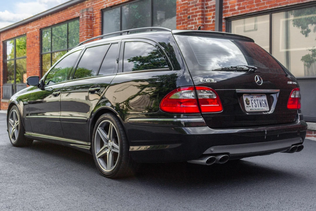 2009 Mercedes-Benz W211 E 55 & E 63 AMG - Image 4 of 31