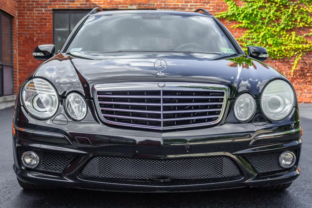 2009 Mercedes-Benz W211 E 55 & E 63 AMG - Image 2 of 31