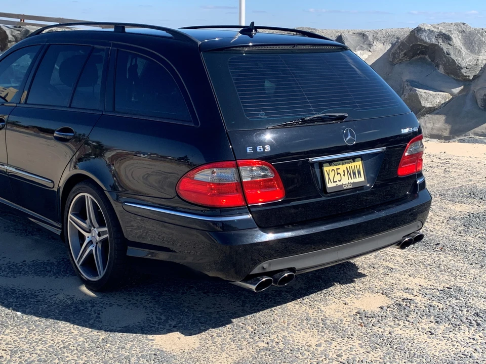 2009 Mercedes-Benz W211 E 55 & E 63 AMG - Image 18 of 31