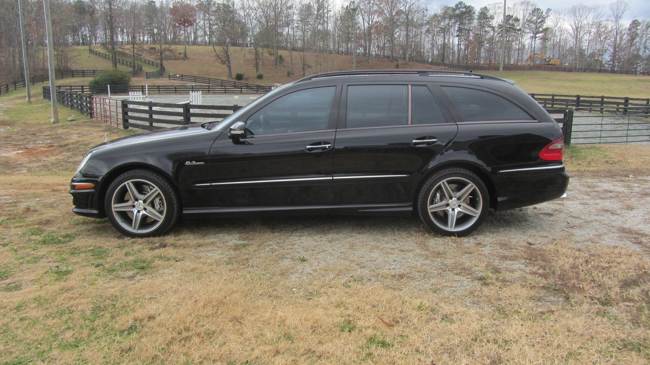 2009 Mercedes-Benz W211 E 55 & E 63 AMG - Image 18 of 31