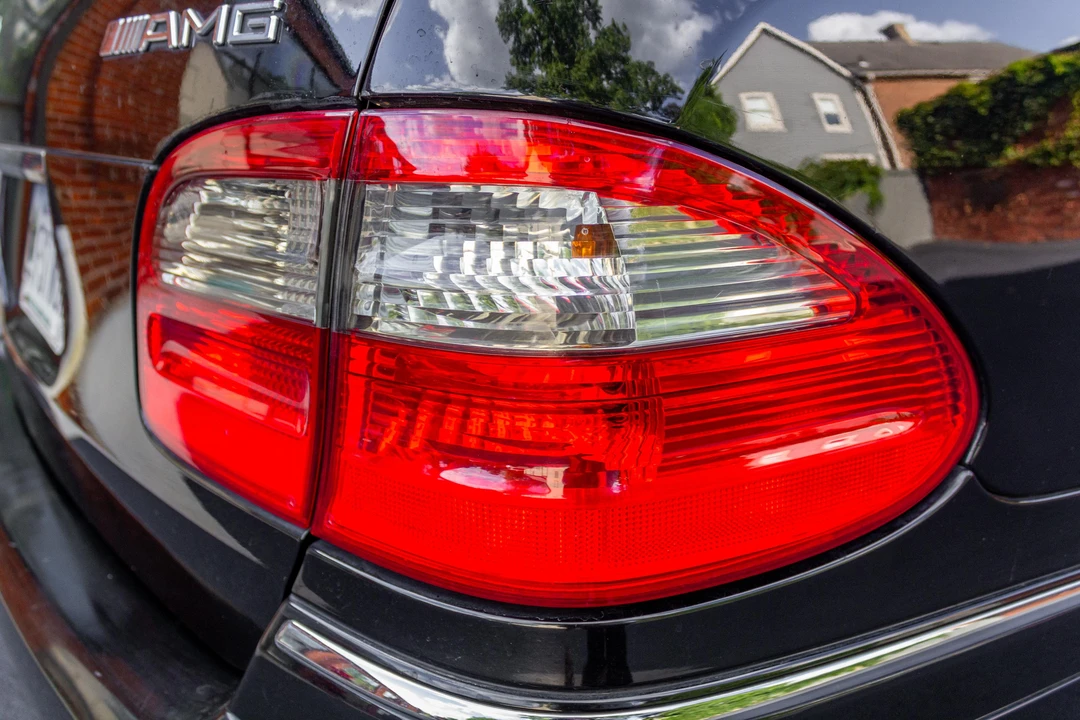 2009 Mercedes-Benz W211 E 55 & E 63 AMG - Image 19 of 31