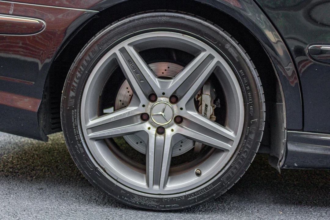 2009 Mercedes-Benz W211 E 55 & E 63 AMG - Image 24 of 31