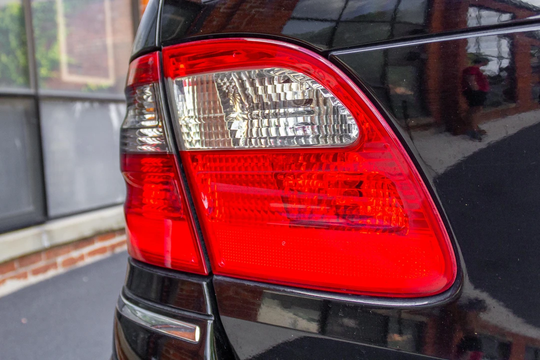 2009 Mercedes-Benz W211 E 55 & E 63 AMG - Image 15 of 31