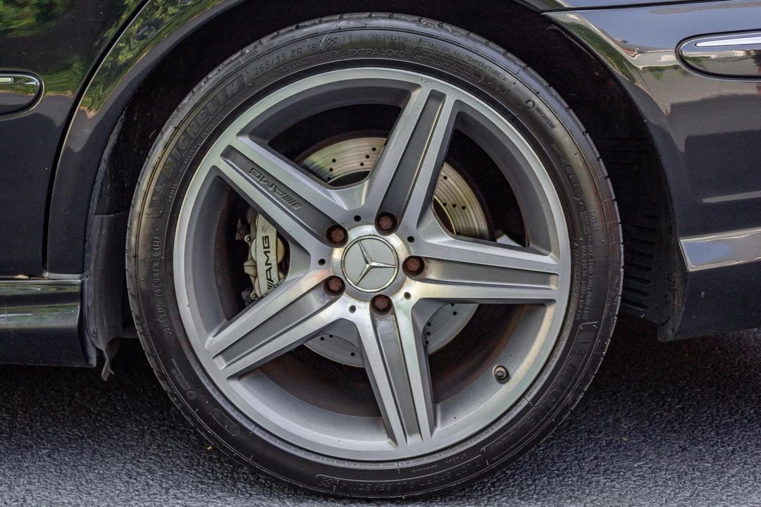 2009 Mercedes-Benz W211 E 55 & E 63 AMG - Image 23 of 31