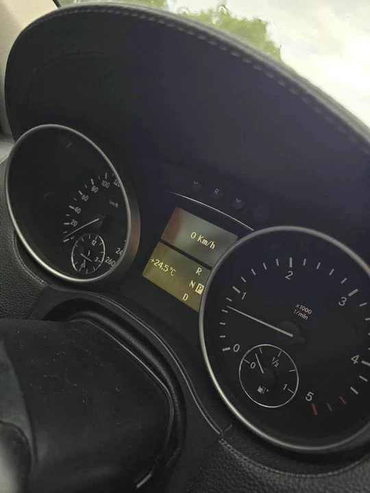 2009 Mercedes-Benz X164 GL-Class - Image 7 of 9