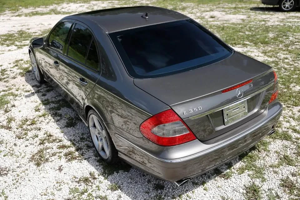 2009 Mercedes-Benz W211 E-Class - Image 2 of 9