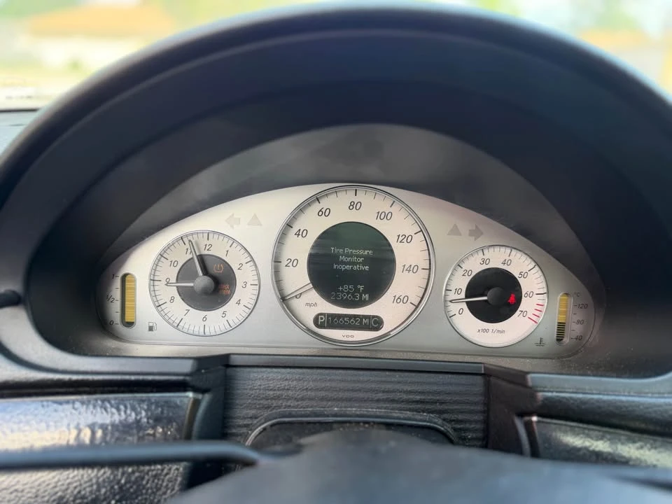 2009 Mercedes-Benz W211 E-Class - Image 11 of 16