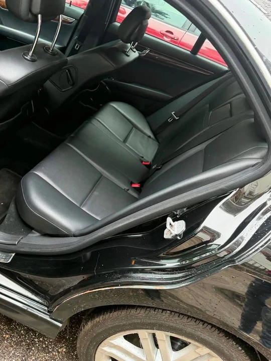 2009 Mercedes-Benz W212 E-Class - Image 10 of 12
