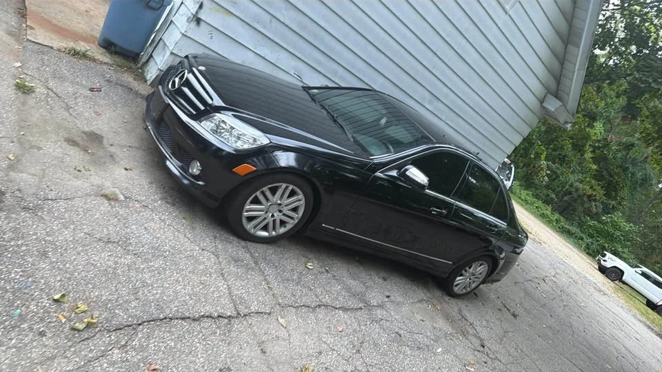 2009 Mercedes-Benz W212 E-Class - Image 11 of 12