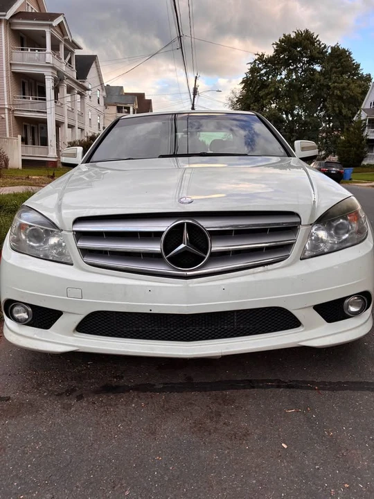 2009 Mercedes-Benz W204 C-Class - Image 4 of 10