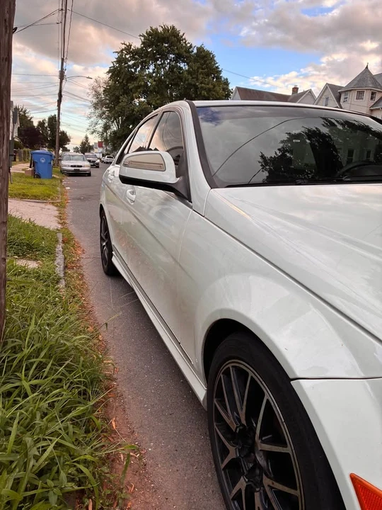 2009 Mercedes-Benz W204 C-Class - Image 5 of 10