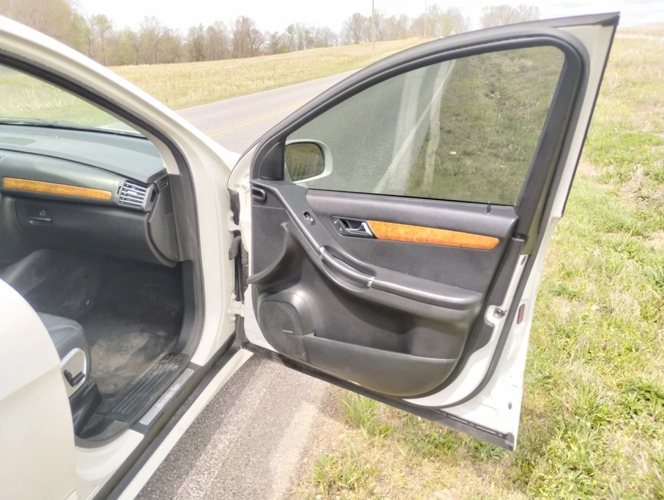 2009 Mercedes-Benz W251 R-Class - Image 15 of 21