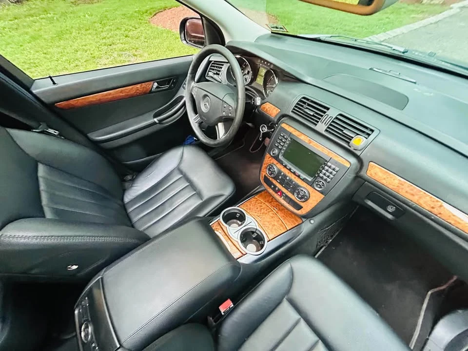 2009 Mercedes-Benz W251 R-Class - Image 10 of 19