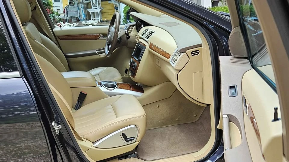 2009 Mercedes-Benz W251 R-Class - Image 9 of 13
