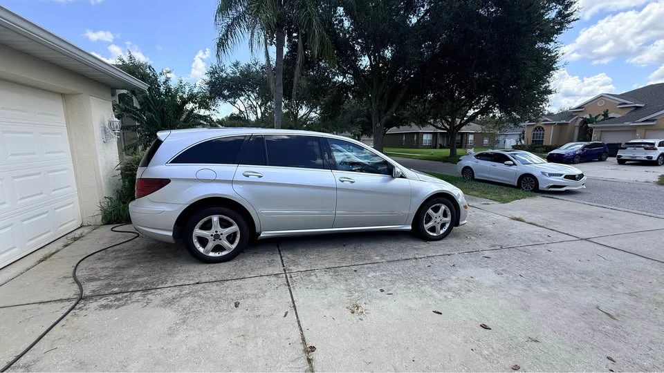 2009 Mercedes-Benz W251 R-Class - Image 11 of 13