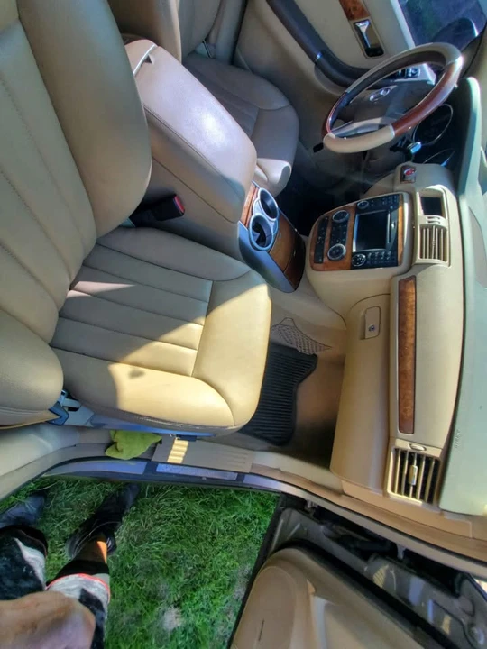 2009 Mercedes-Benz W251 R-Class - Image 2 of 14