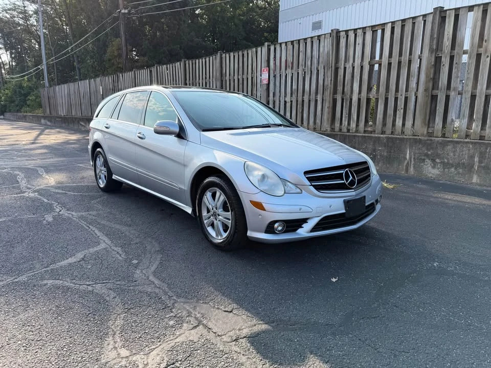 2009 Mercedes-Benz W251 R-Class - Image 3 of 17