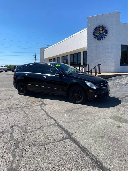 2009 Mercedes-Benz W251 R-Class - Image 2 of 15