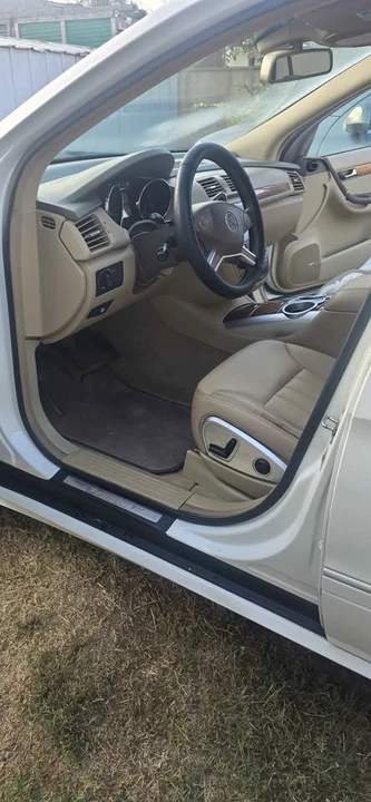 2009 Mercedes-Benz W251 R-Class - Image 14 of 16