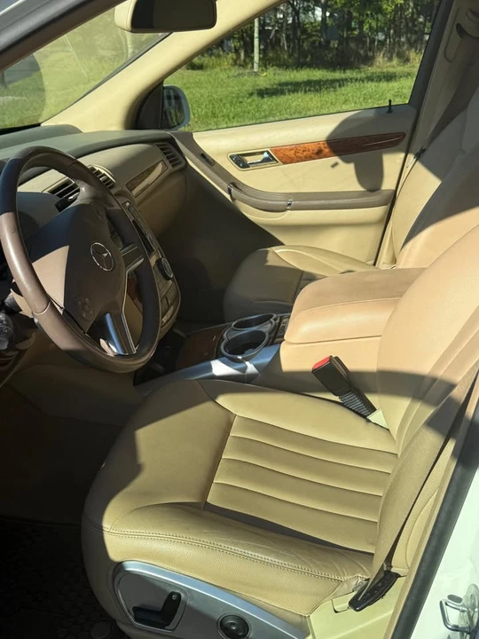 2009 Mercedes-Benz W251 R-Class - Image 12 of 18