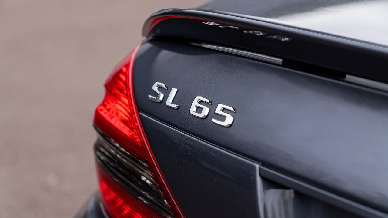 2009 Mercedes-Benz SL 65 AMG Black Series - Image 24 of 31